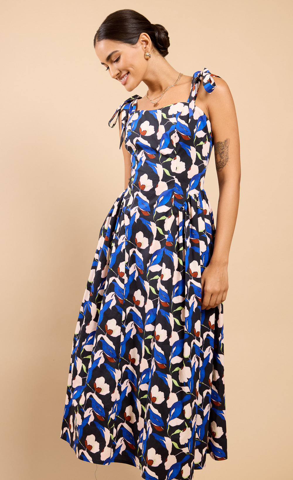 Caprielle Floral Print Tie Strap Midaxi Dress Vicky Pattison EDIT