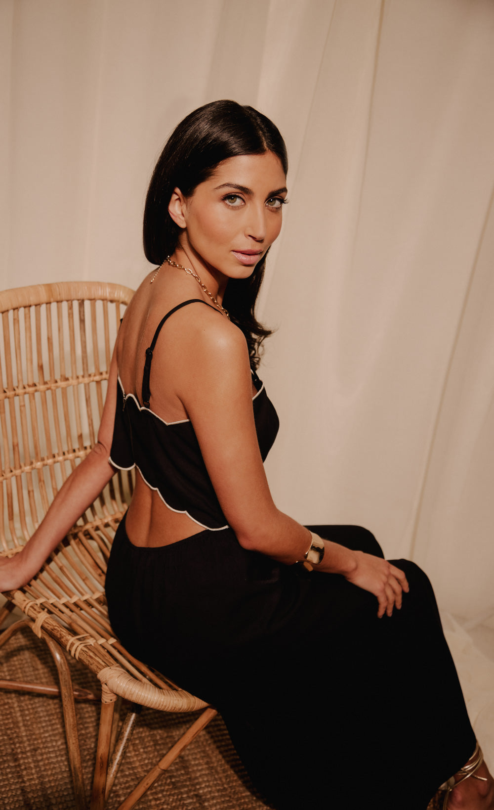 Black Scallop Midaxi Dress With Linen