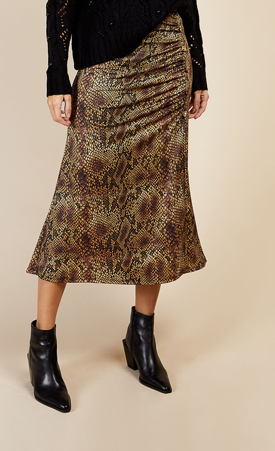 {{ product.title }} – Little Mistress