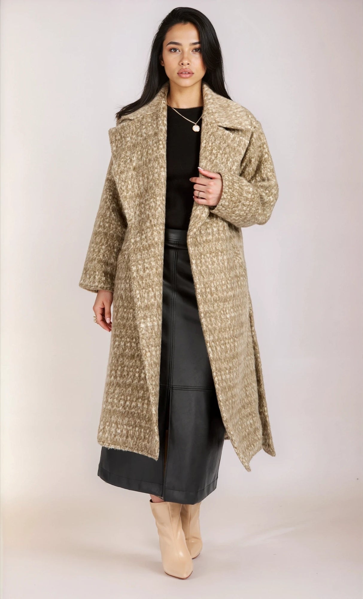 Oversized Oatmeal Wool Blend Coat - Chic and Cozy Comfort