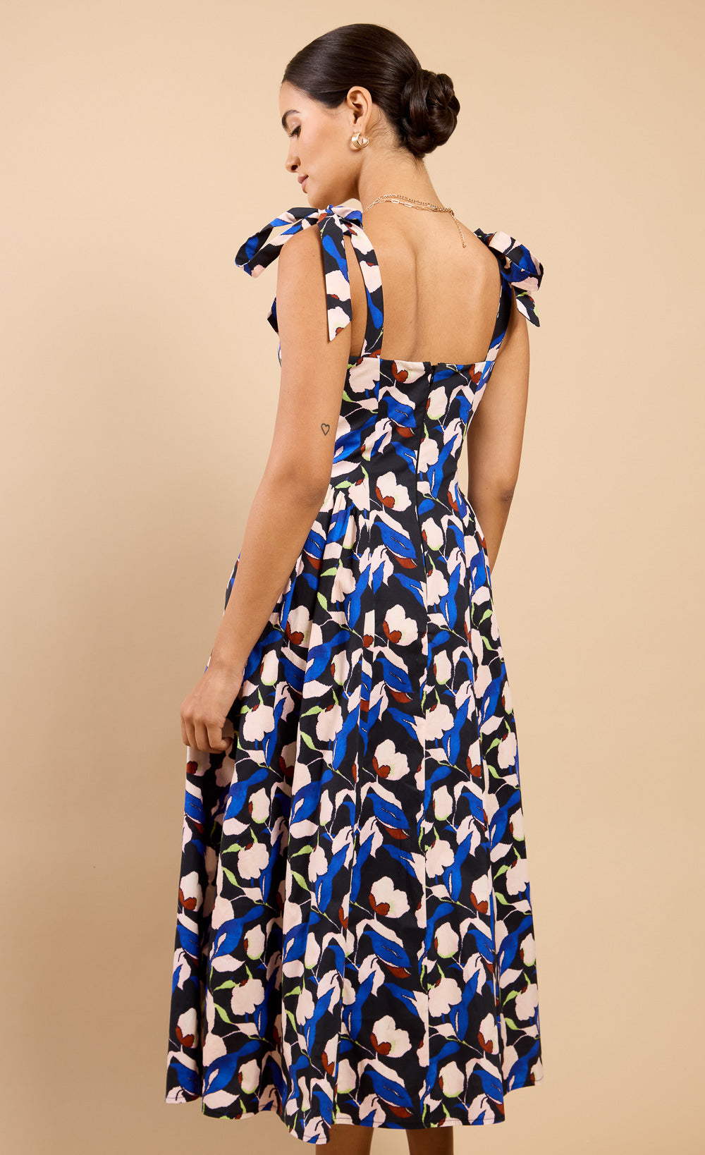 Caprielle Floral Print Tie Strap Midaxi Dress  Vicky Pattison EDIT