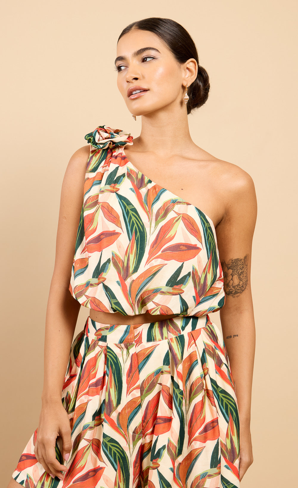 Nala Leaf Print One-Shoulder Cropped Top Vicky Pattison EDIT