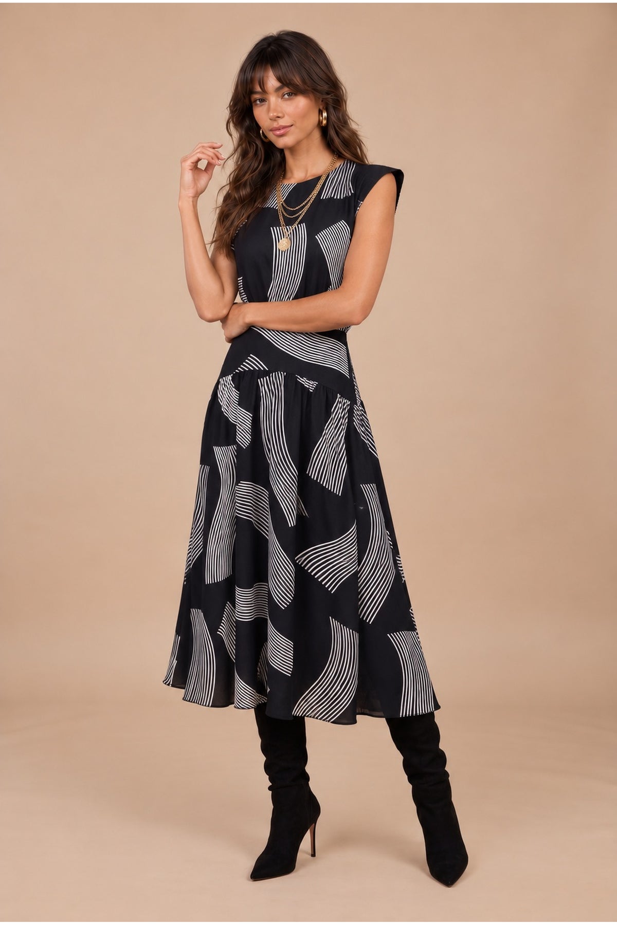 Black/White Printed Moss Sleeveless Midi Dress